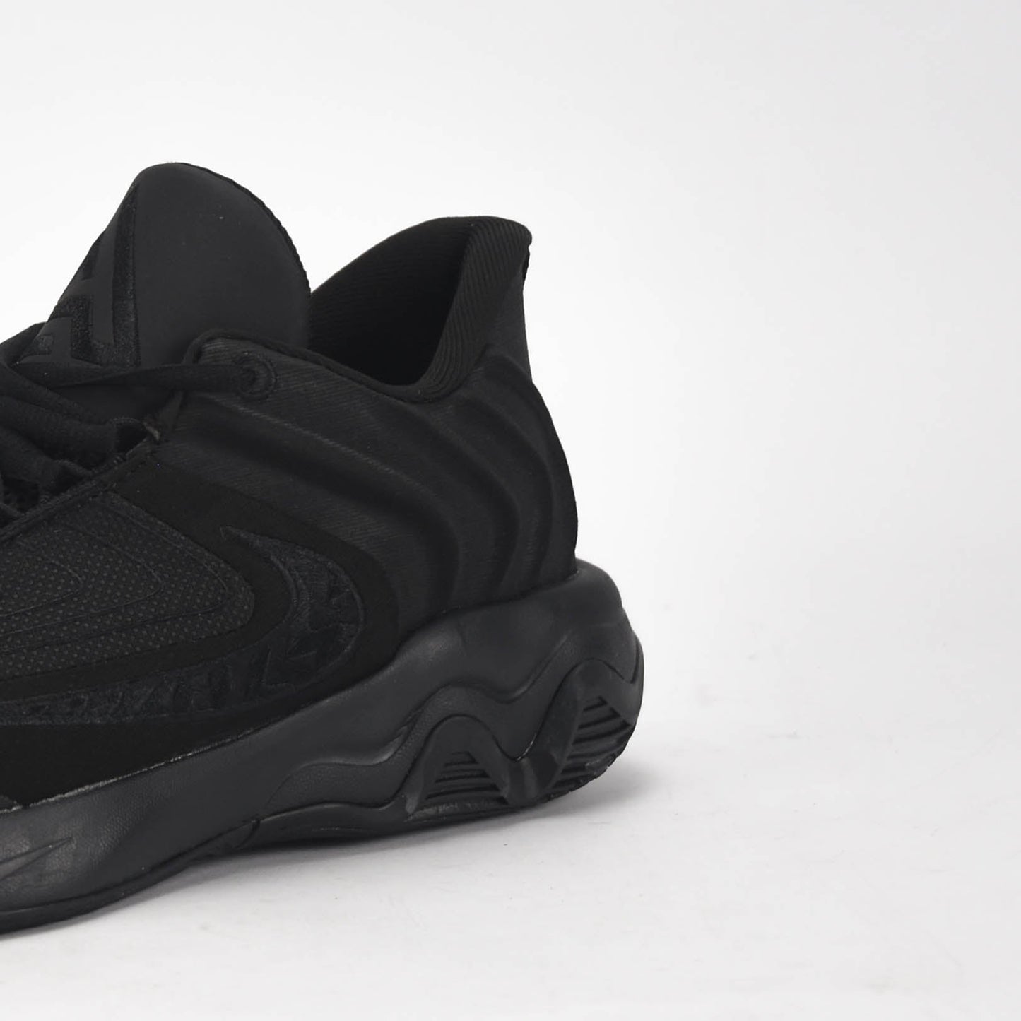 Nike Giannis Immortality 4 Oryginalne