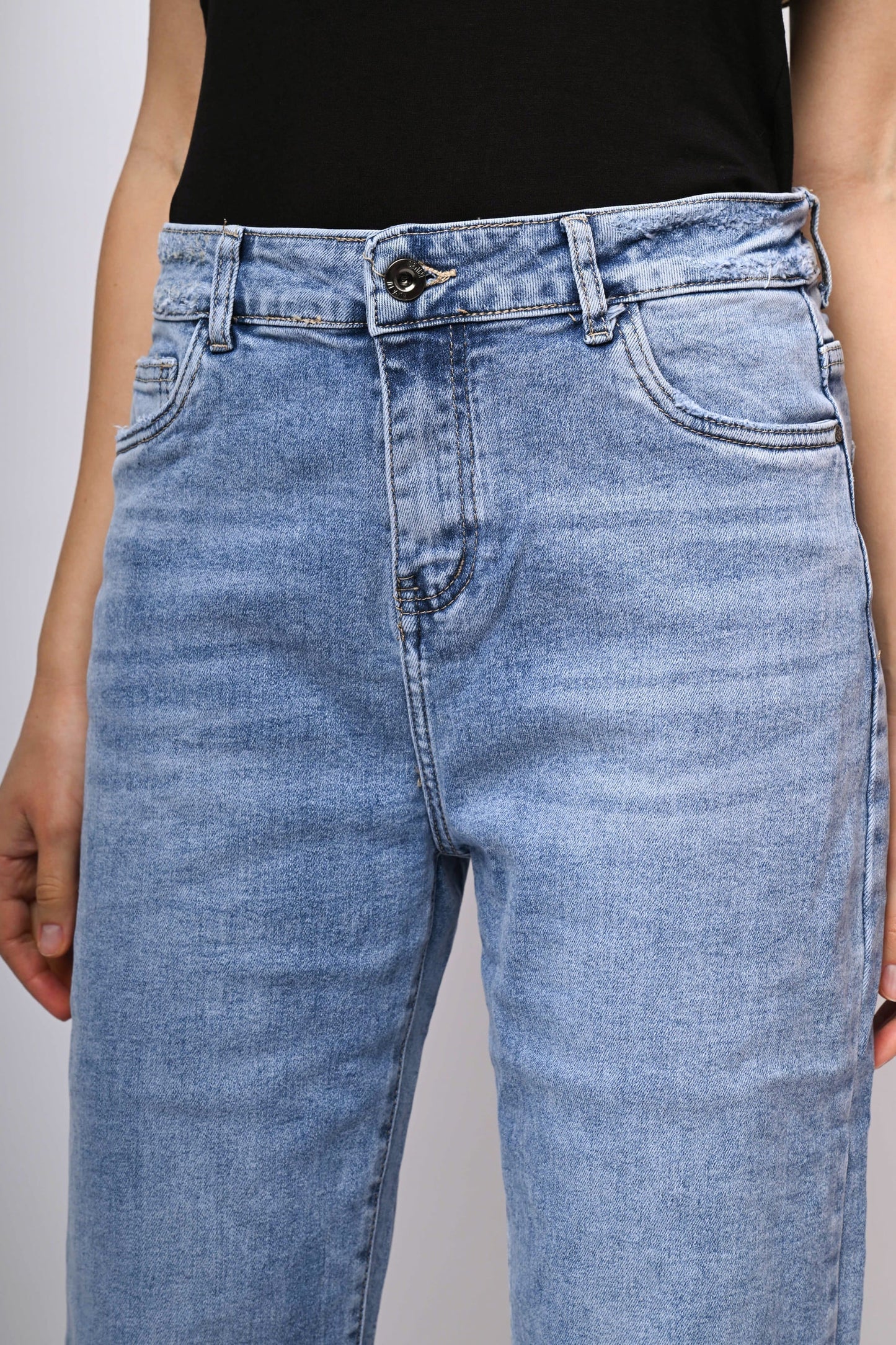 Jeans a gamba dritta