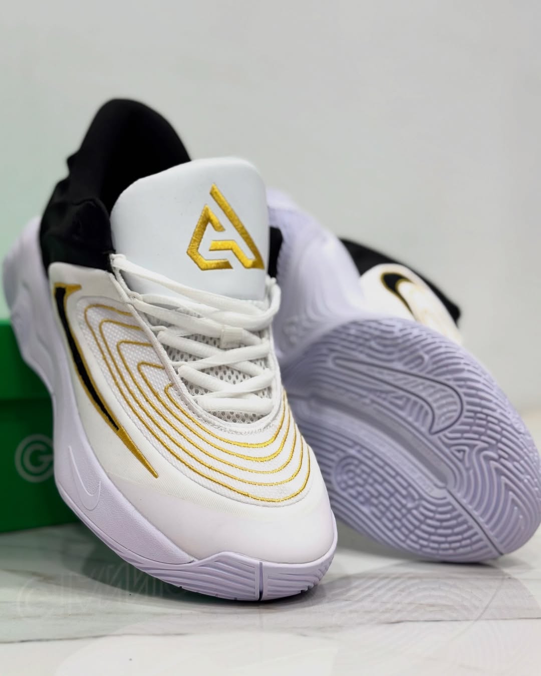 Nike Giannis Immortality 4 Oryginalne