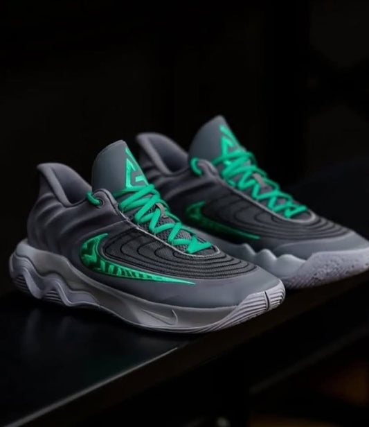 Nike Giannis Immortality 4 Oryginalne